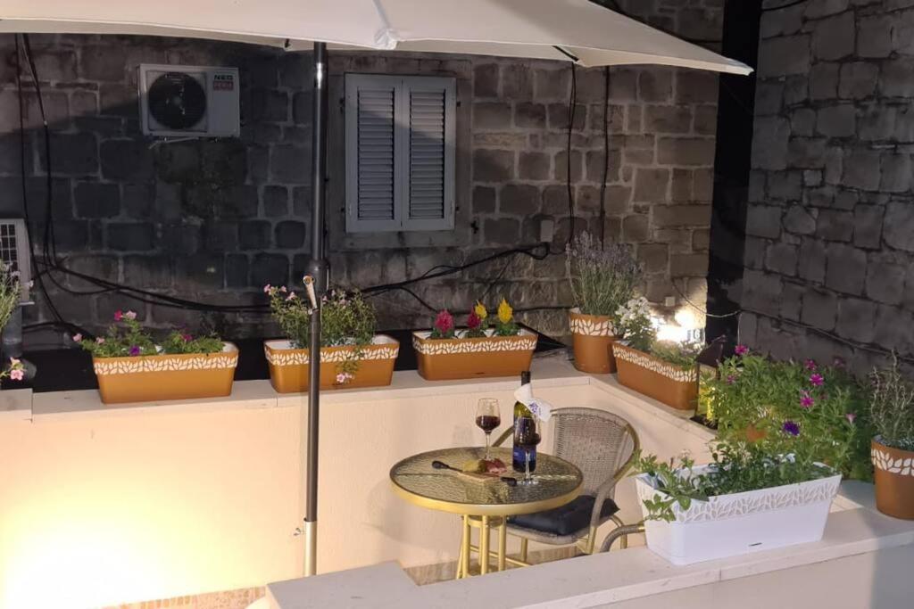 Diva 1,Stylish Old Town Studio Apartment Near Beach Apartment *