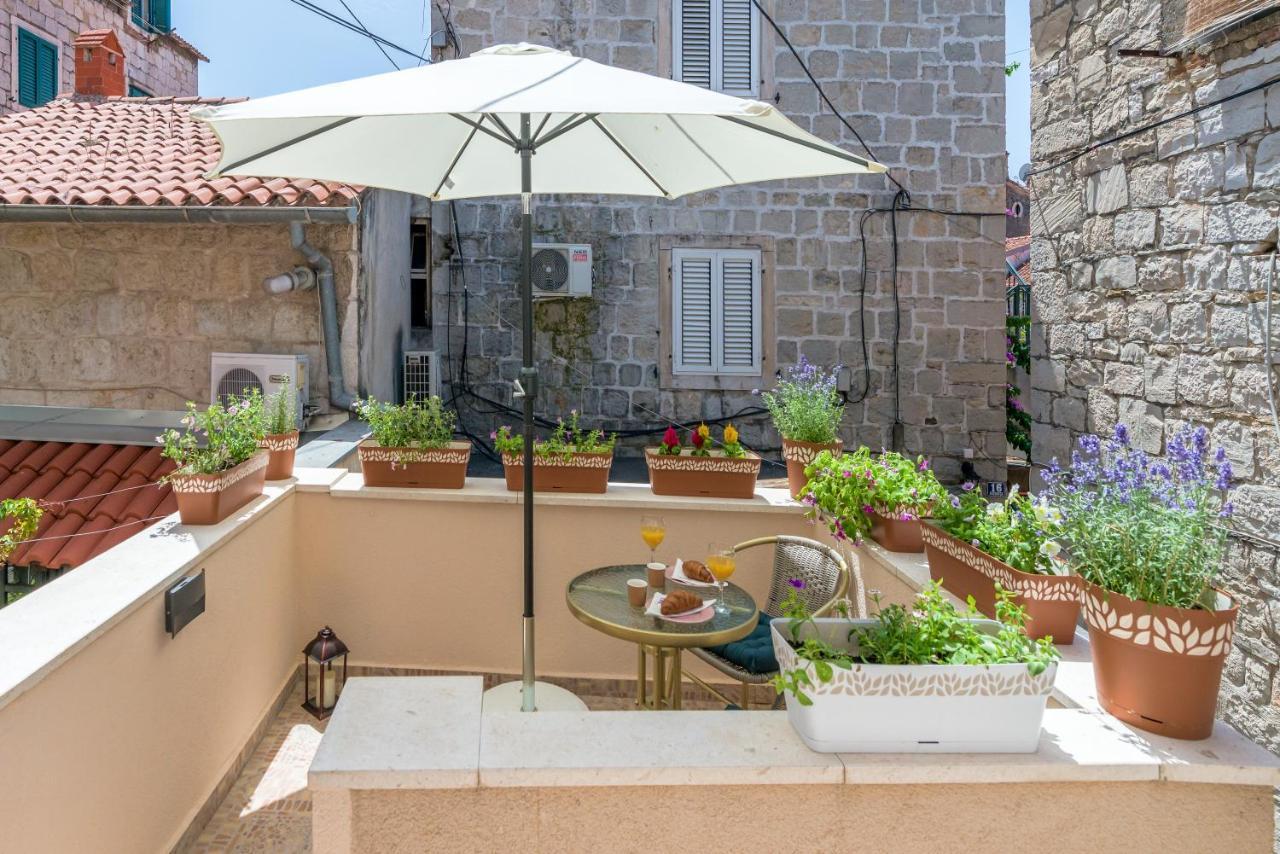 Diva 1,Stylish Old Town Studio Apartment Near Beach *