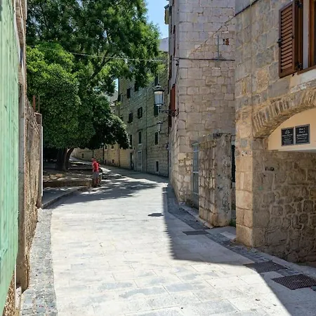 Diva 1,Stylish Old Town Studio Apartment Near Beach Split Exterior photo