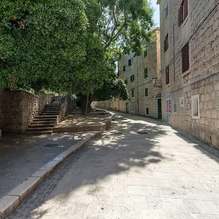 Diva 1,Stylish Old Town Studio Apartment Near Beach Split Exterior photo
