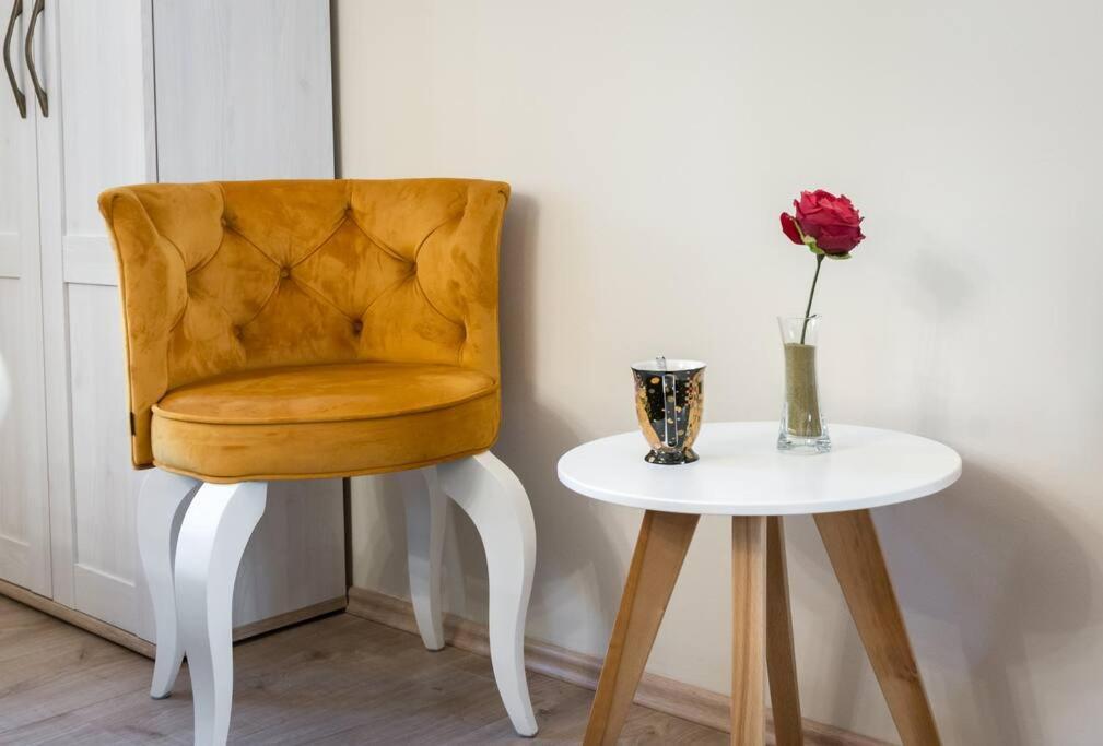Lägenhet Diva 1,Stylish Old Town Studio Apartment Near Beach